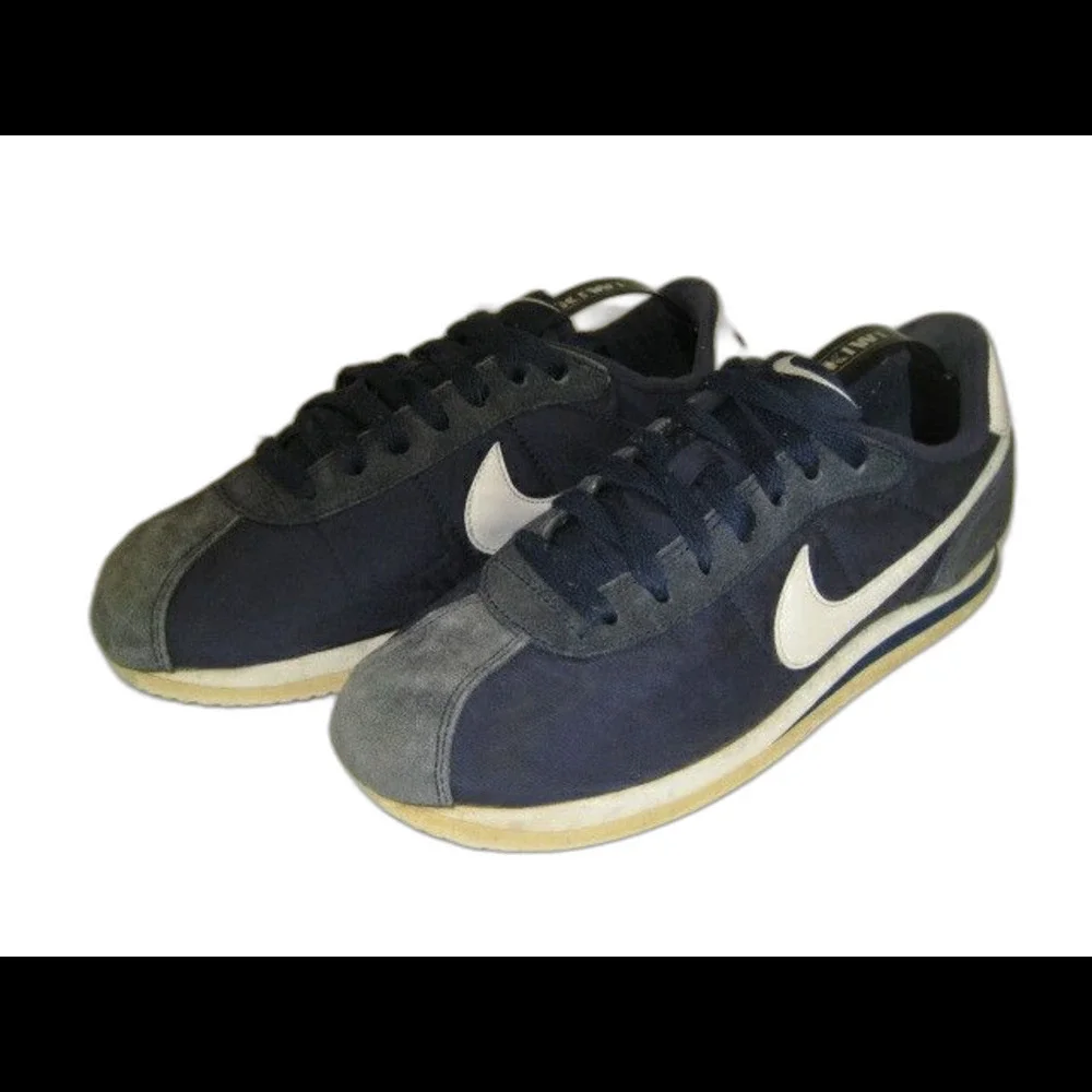 Youth Nike Swoosh Navy/White Running Athletic Tennis Shoes Sneakers sz 7Y
